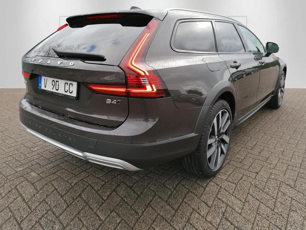 Volvo V90 Cross Country