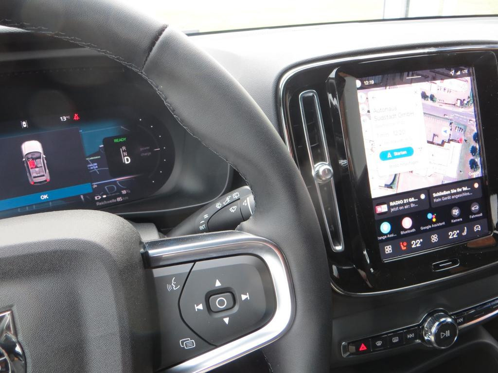 Volvo EX40