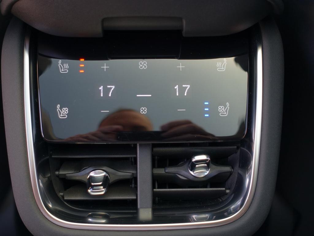 Volvo ES90