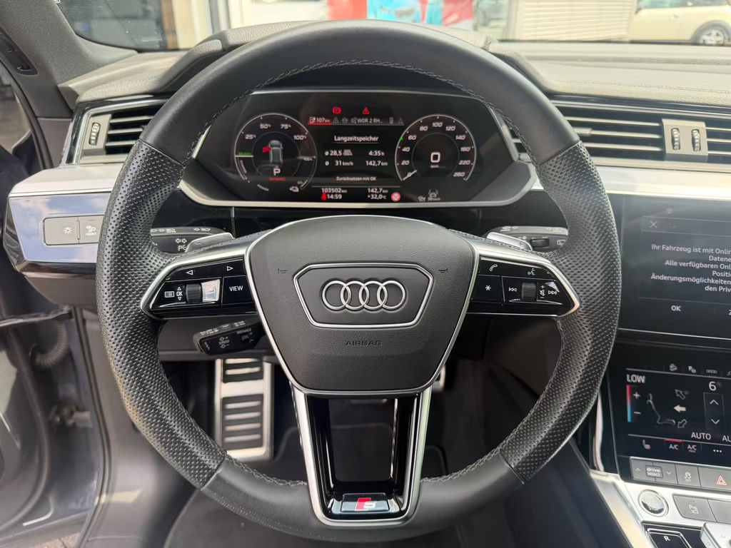 Audi Q8 e-tron