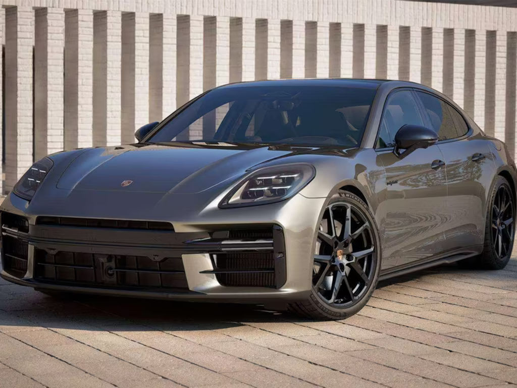 Porsche Panamera 4