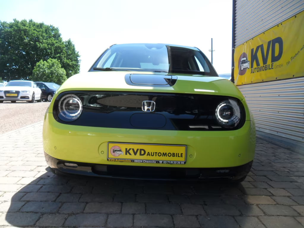 Honda e