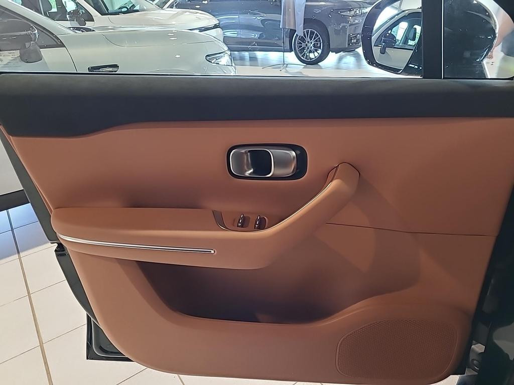 Leapmotor C10