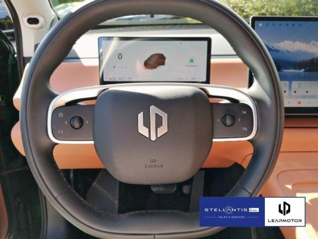 Leapmotor C10