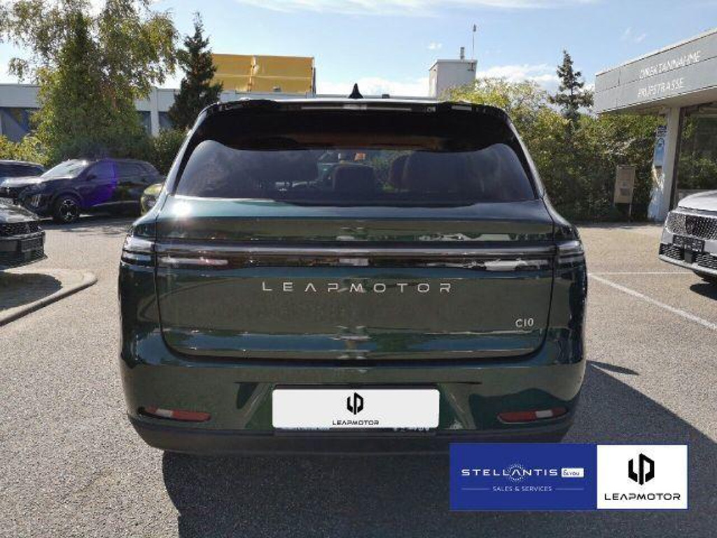 Leapmotor C10