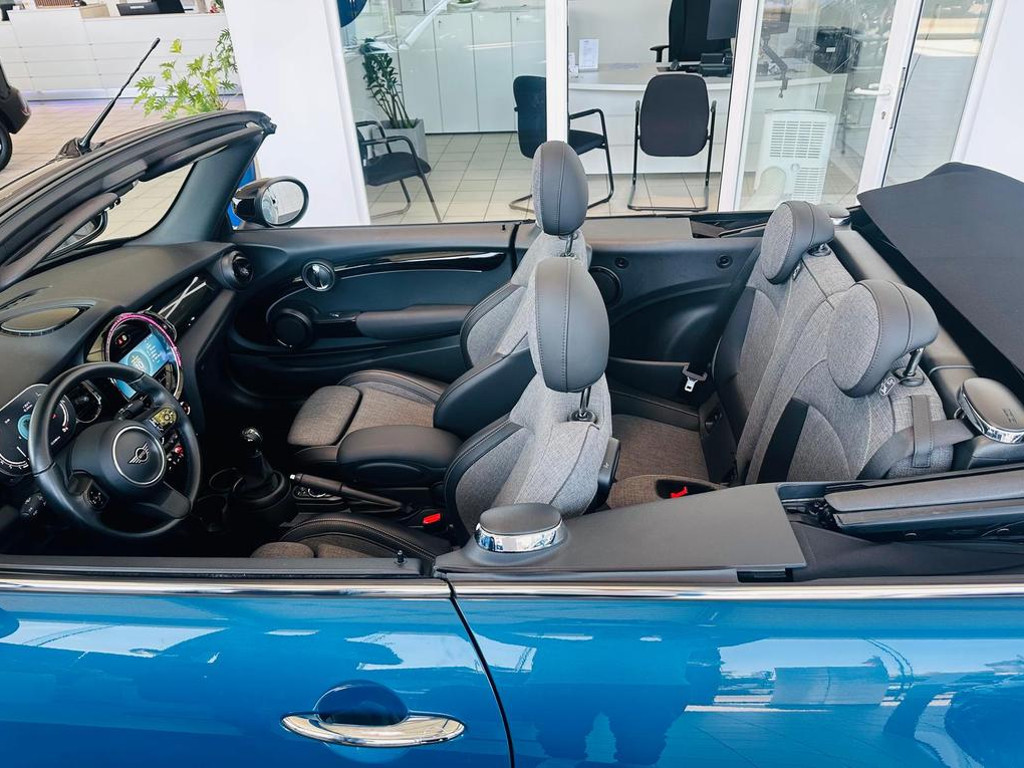 Mini Cooper Cabrio