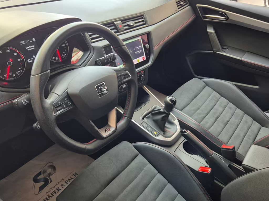 Seat Arona