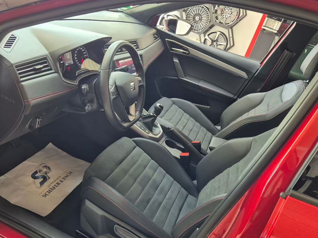 Seat Arona
