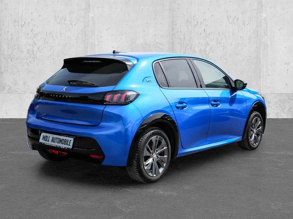 Peugeot e-208