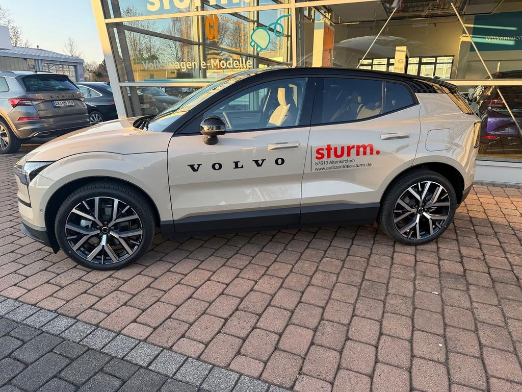 Volvo EX30