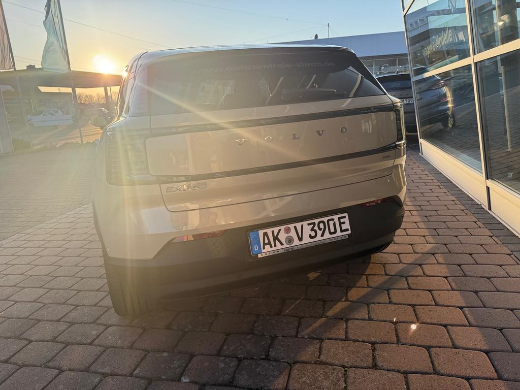 Volvo EX30