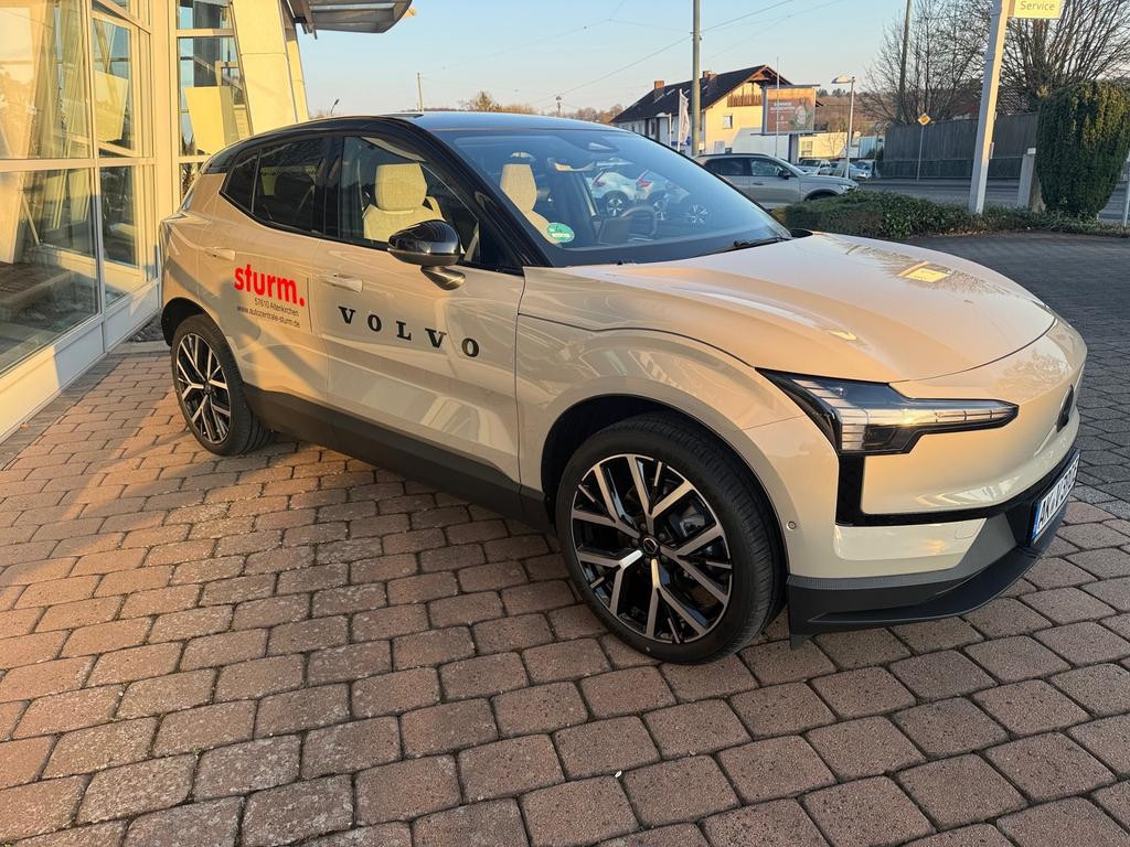 Volvo EX30
