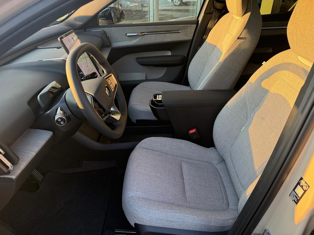 Volvo EX30