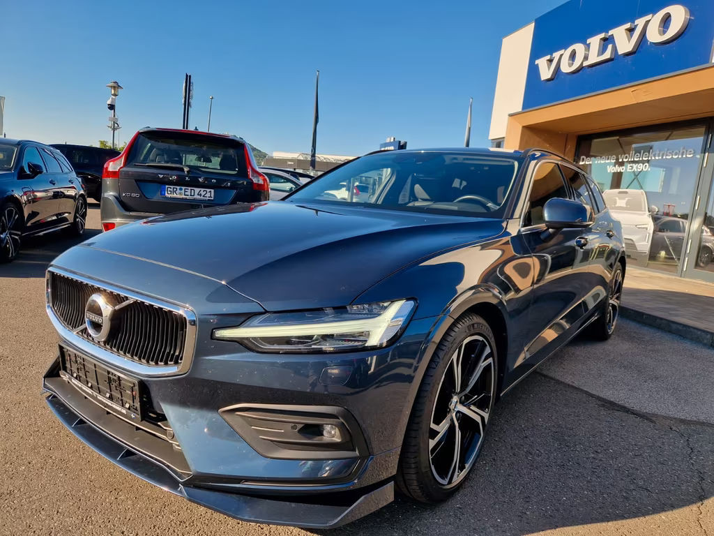 Volvo V60 Momentum