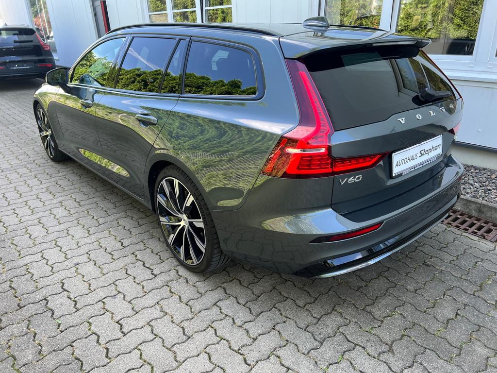 Volvo V60 Plus Dark