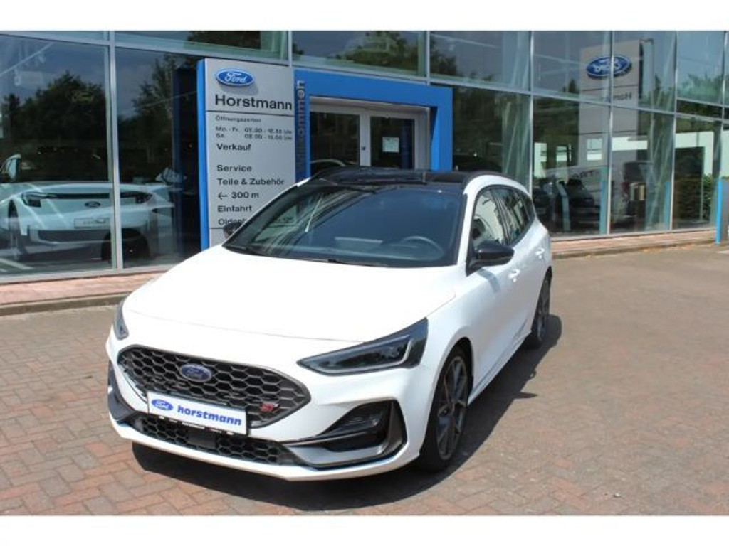 Ford Focus Wagon ST Line