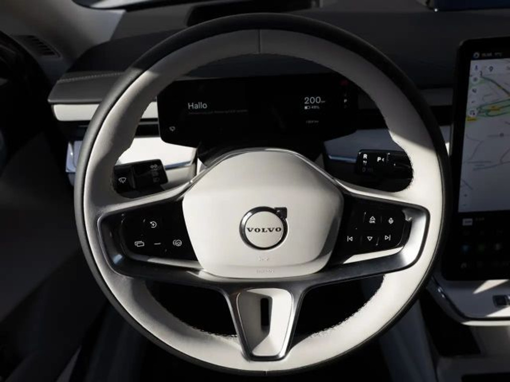 Volvo ES90