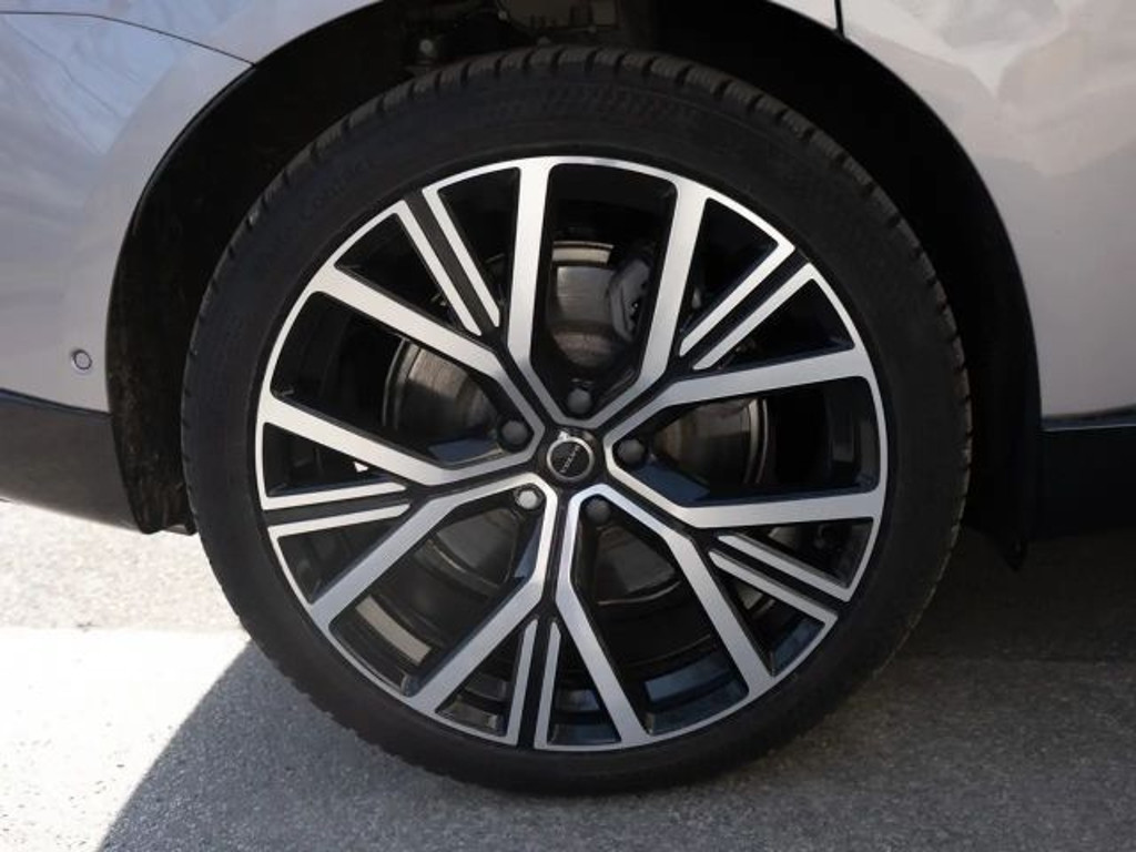 Volvo ES90