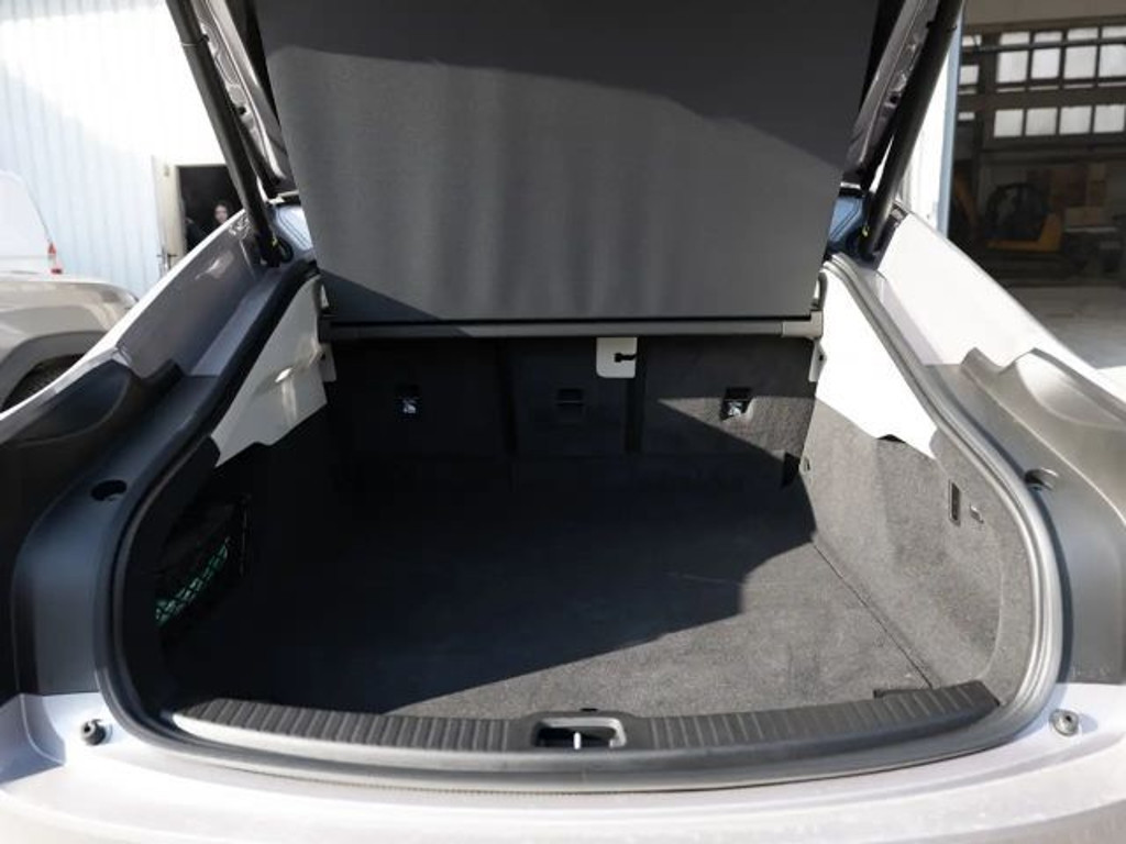 Volvo ES90