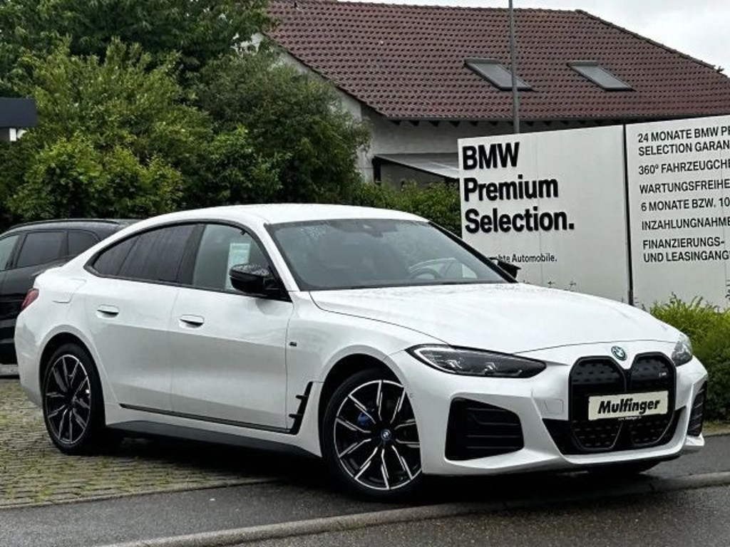 BMW i4