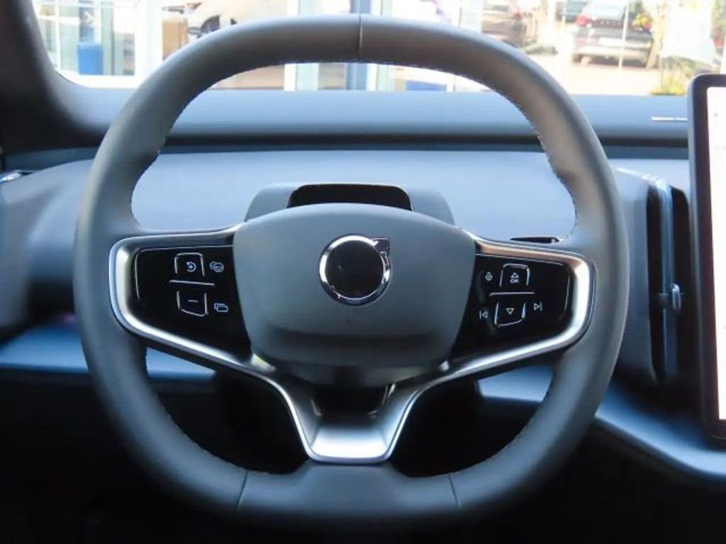 Volvo EX30