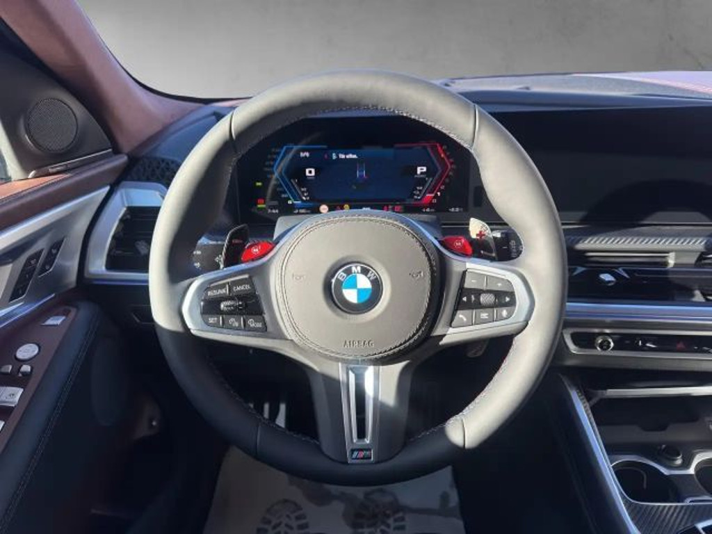 BMW XM