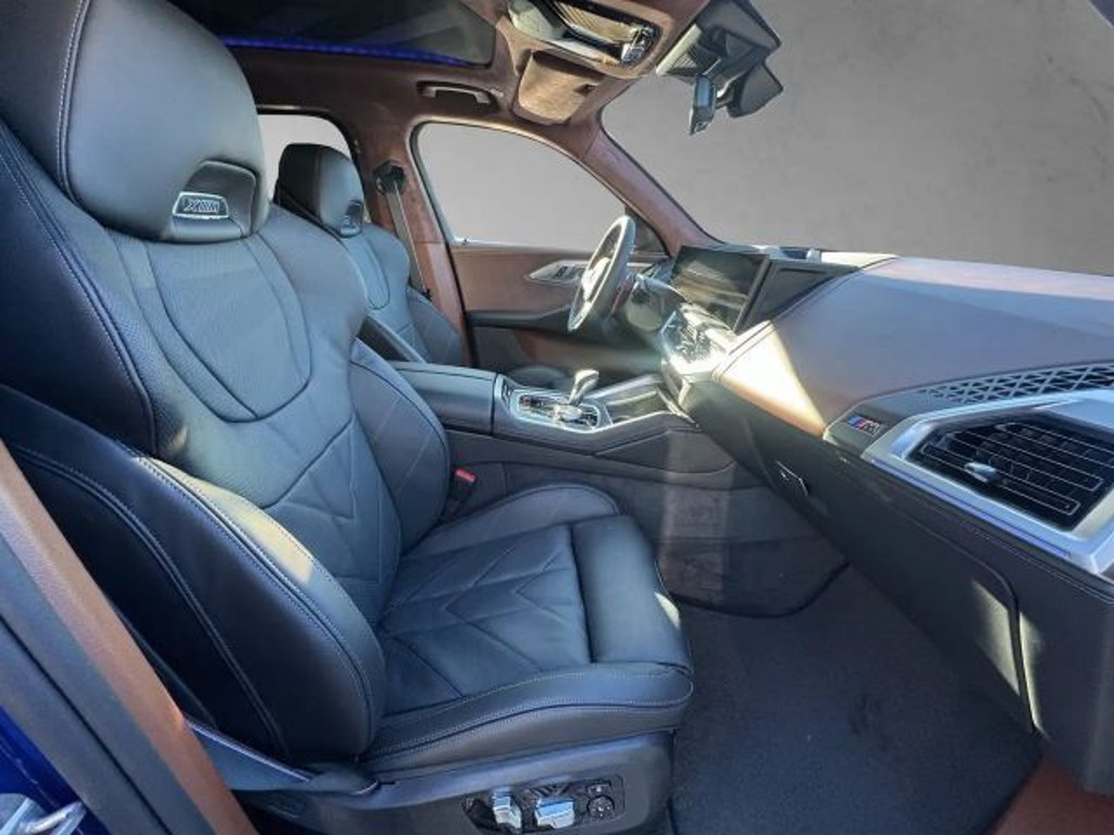 BMW XM