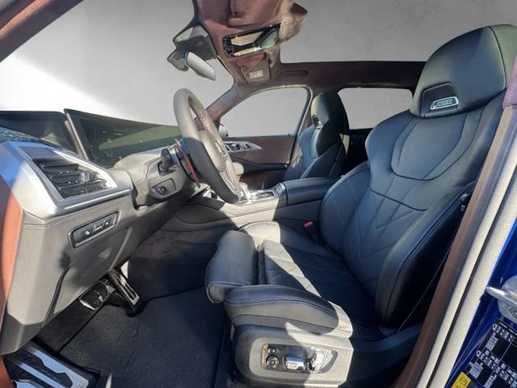 BMW XM