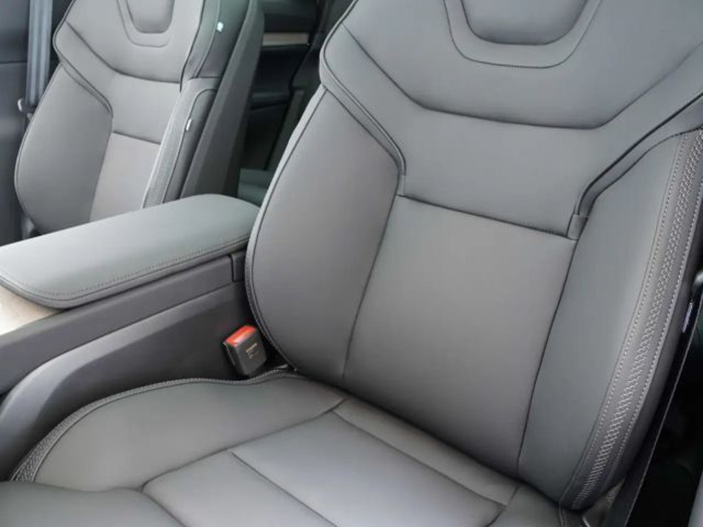 Volvo EX90
