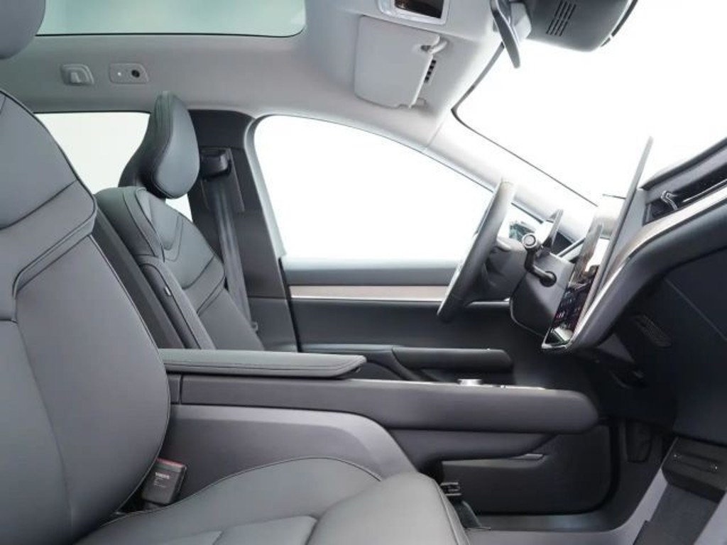 Volvo EX90