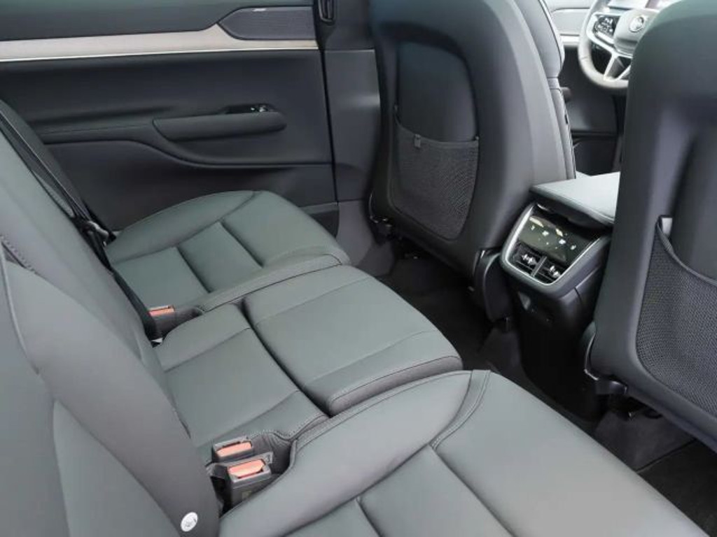 Volvo EX90