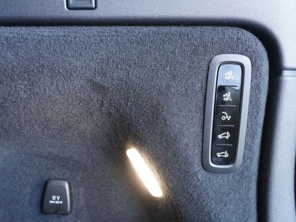 Volvo EX90