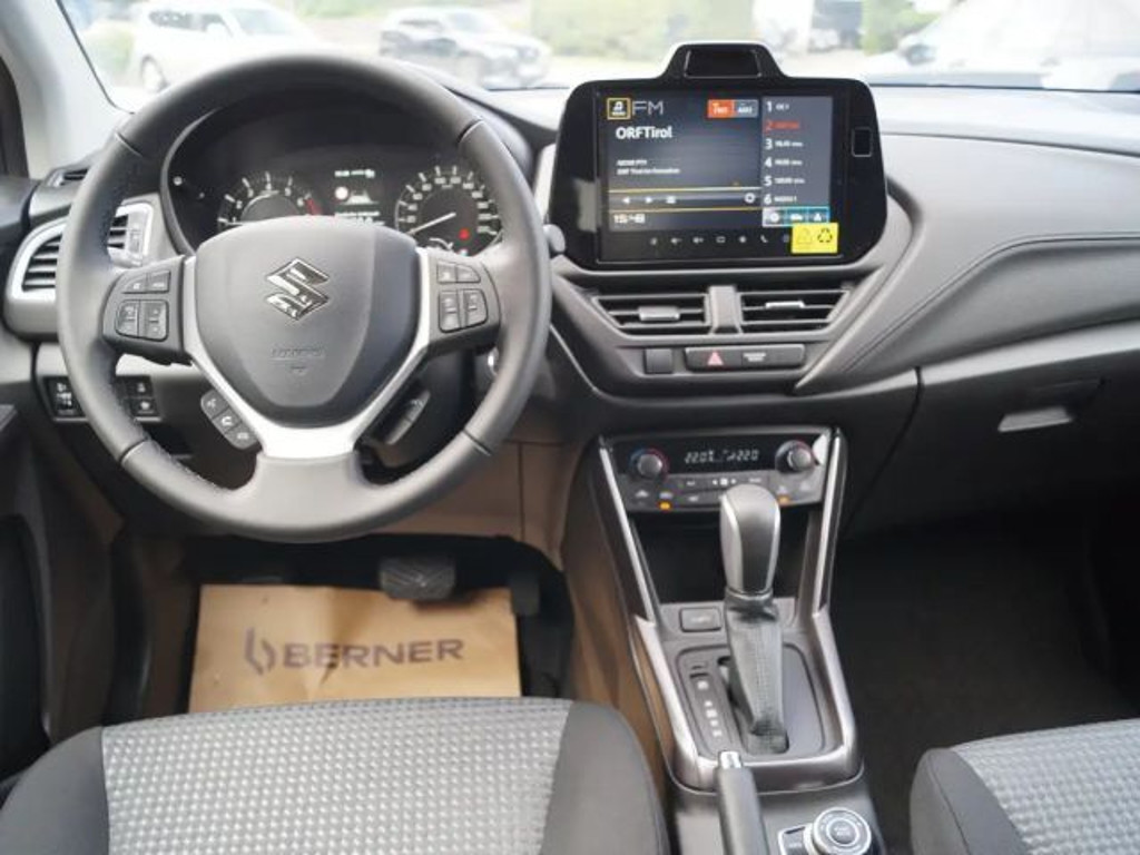 Suzuki S-Cross