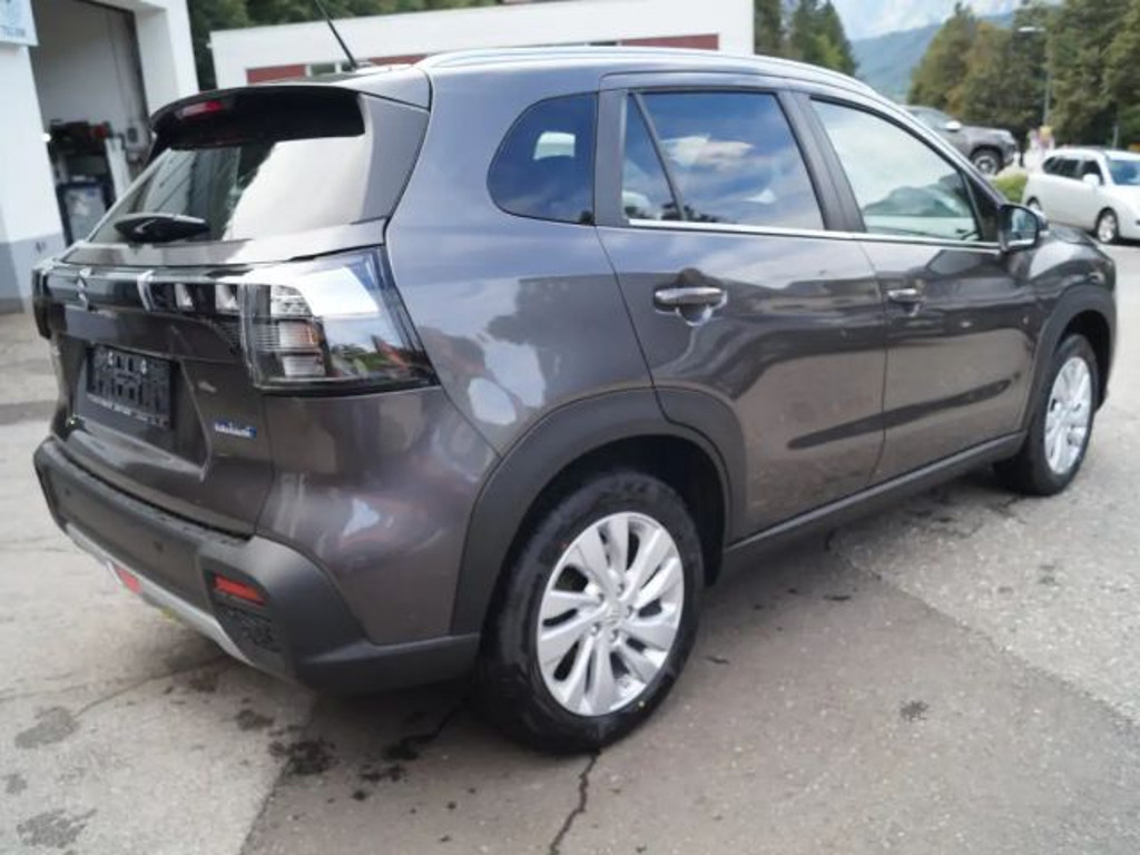 Suzuki S-Cross