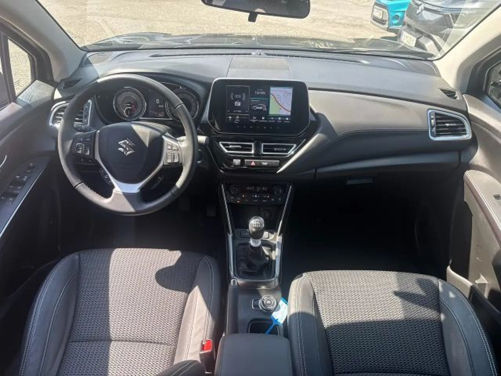 Suzuki S-Cross