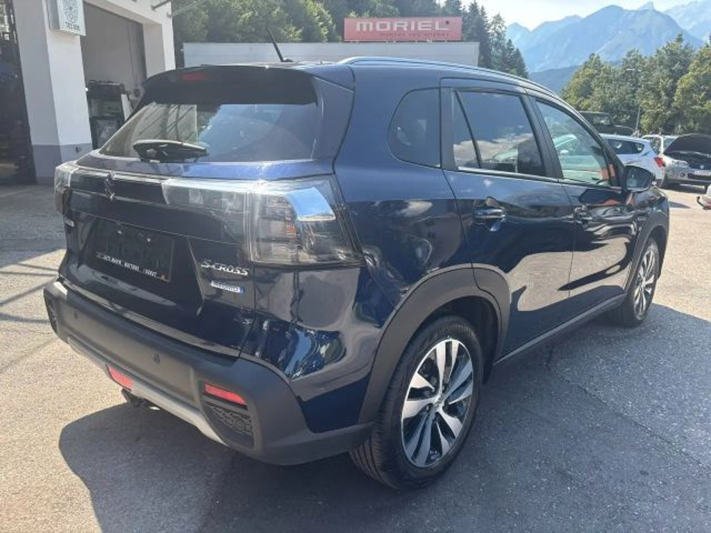 Suzuki S-Cross
