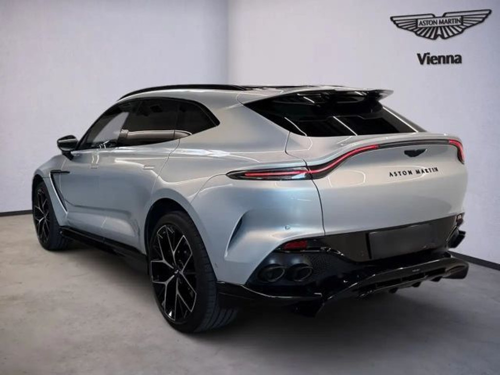 Aston Martin DBX