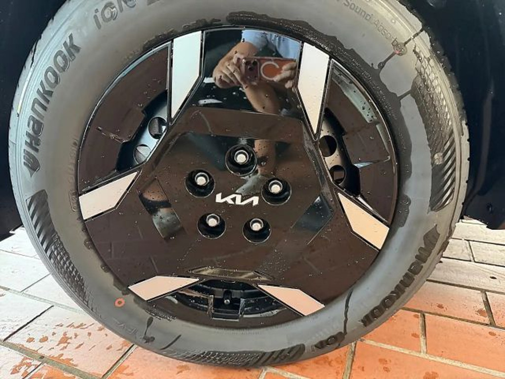 Kia EV2