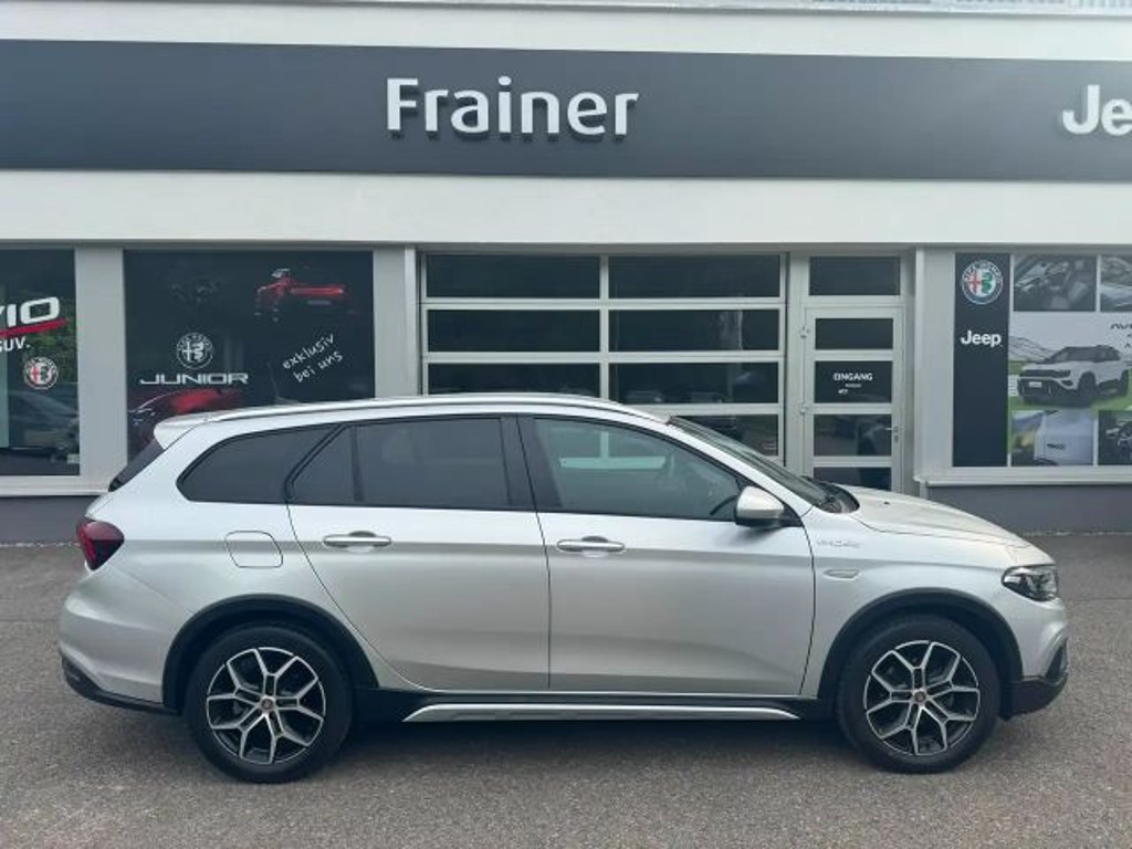 Fiat Tipo Station wagon Cross