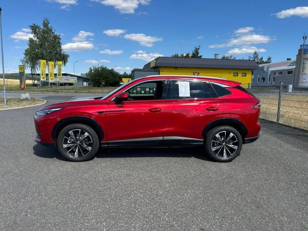 MG HS