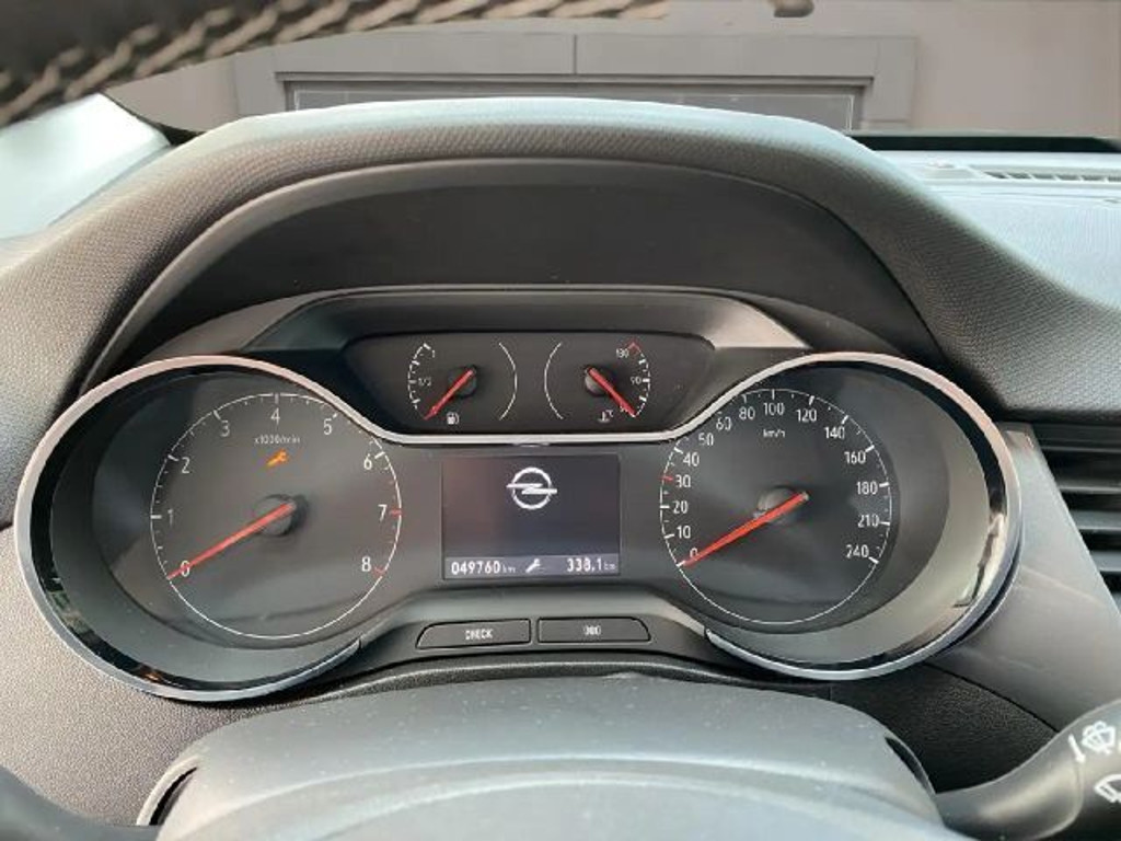 Opel Crossland X