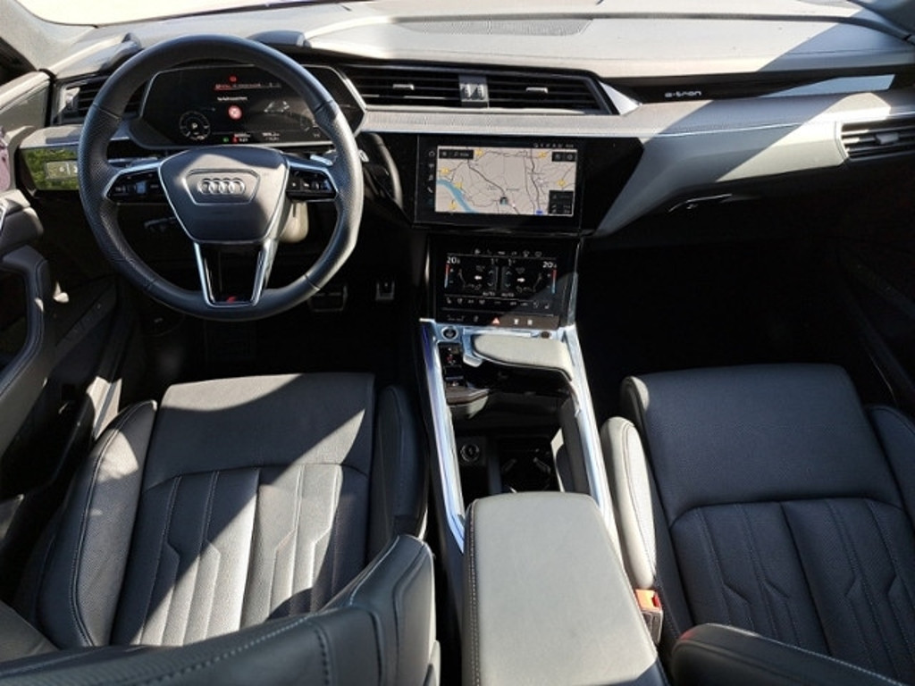 Audi Q8 e-tron