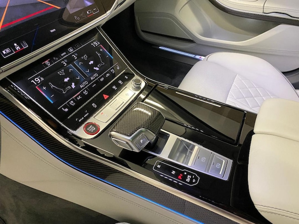 Audi S8