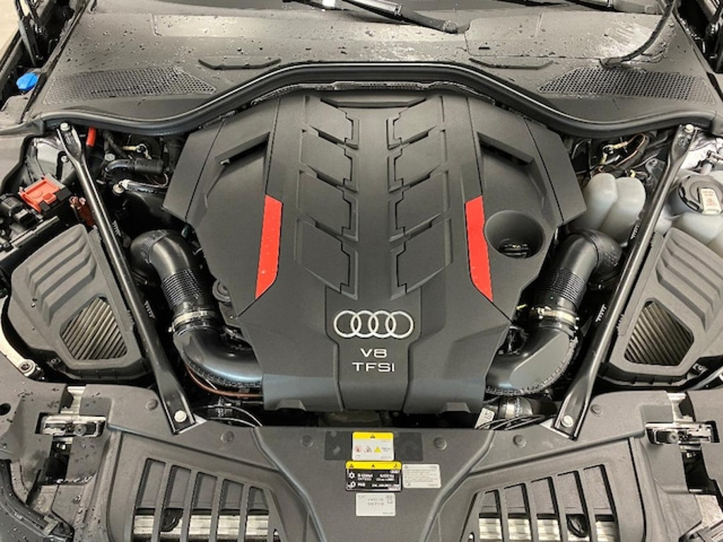 Audi S8