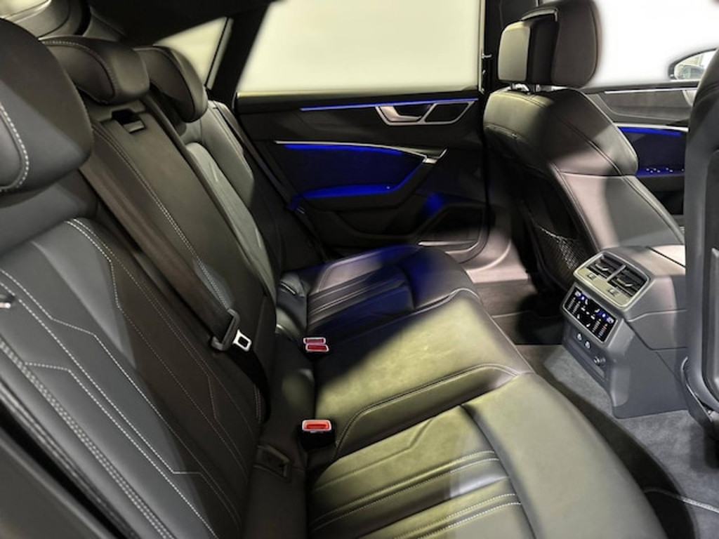 Audi S7