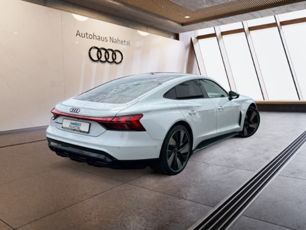 Audi e-tron GT