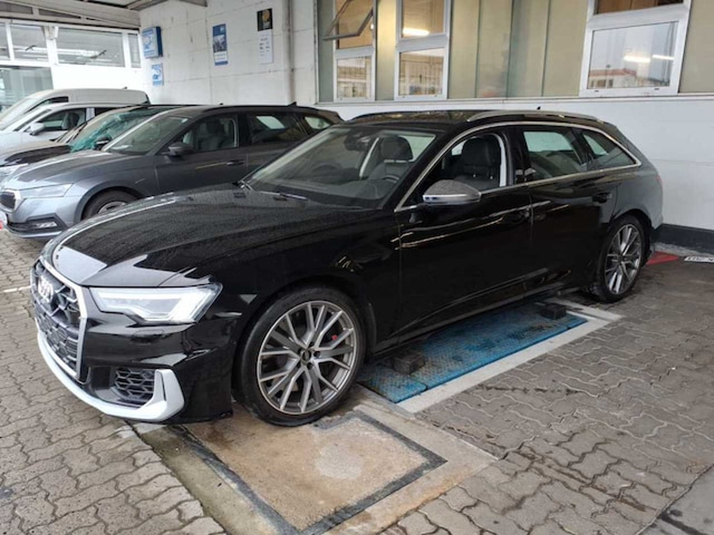 Audi S6 Avant Quattro