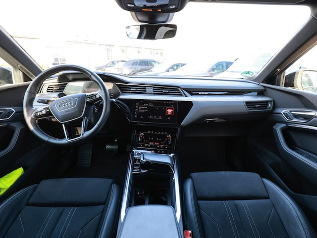 Audi Q8 e-tron