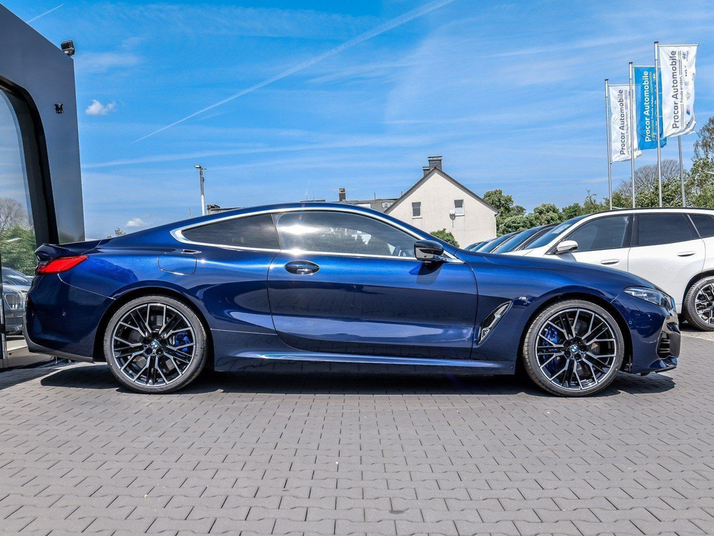 BMW M850