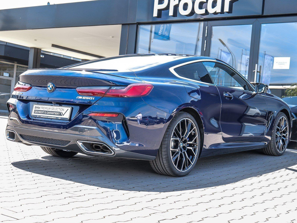 BMW M850